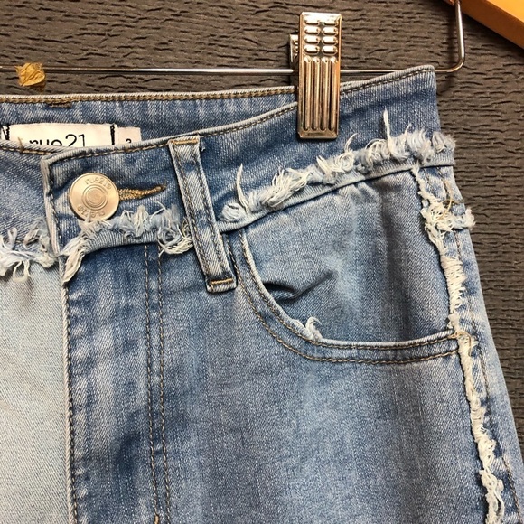 Rue21 size 2 patched blue jeans scrap pieces various colors denim frayed seams - Picture 10 of 10